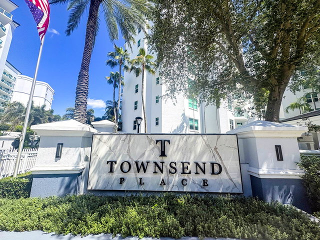 Townsend Place Condo photo 2